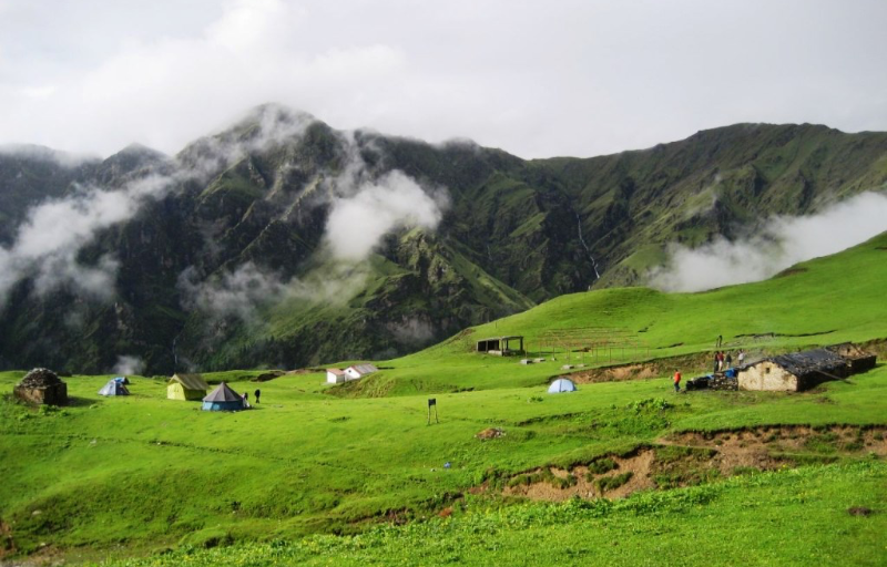 Dayara Bugyal Trek