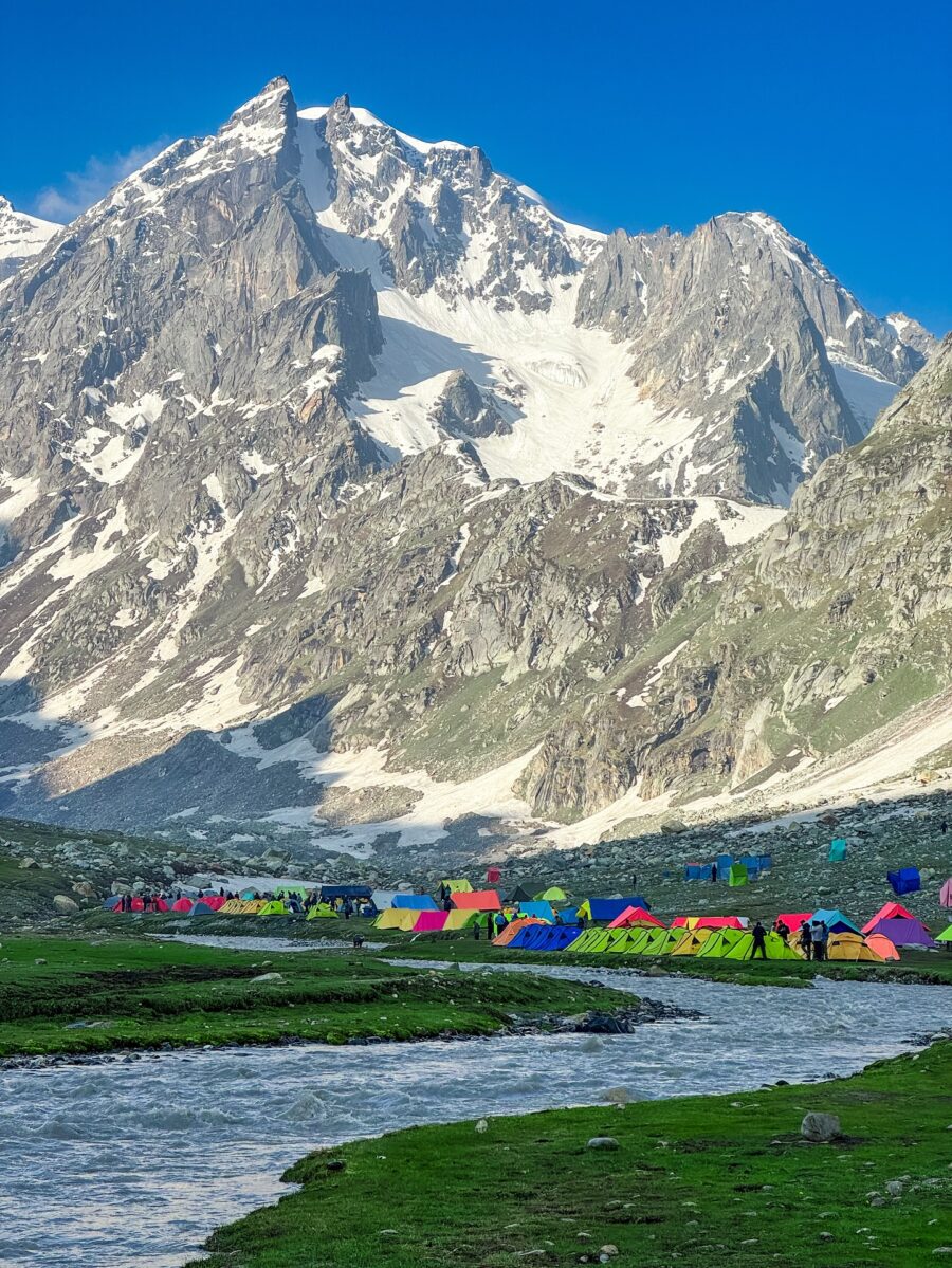 Hampta pass – a crossover trek connecting Kullu valley and spiti valley _._._.__hamptapass _hamptapasstrek _kullumanali _kulluvalley _spitivalley _manalitri(